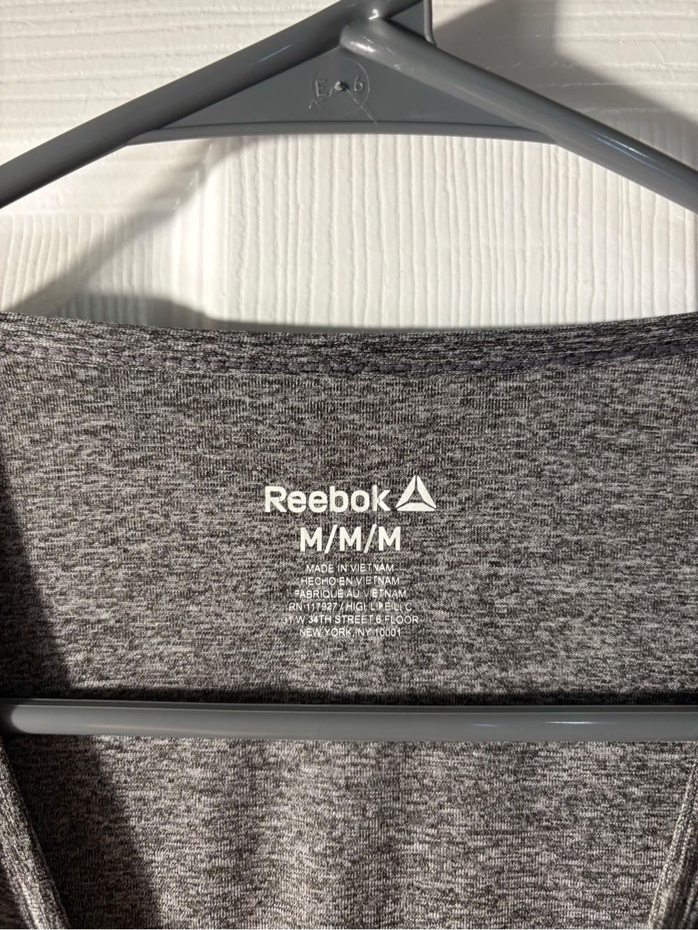 3 for 10$ 🎀 Reebok Tank Top - Picture 3 of 3